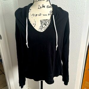 Cropped pink Victoria’s Secret pull over large